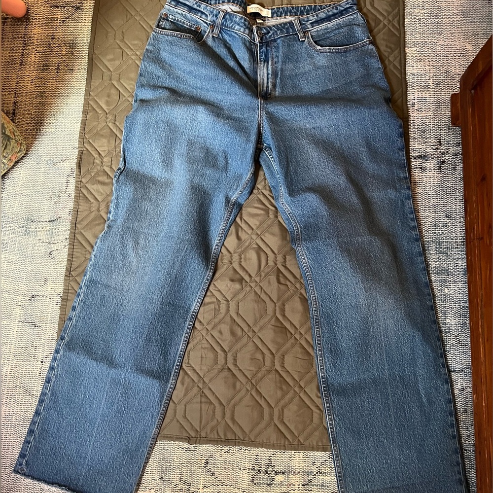 Abercrombie & Fitch Curve Love 90s Relaxed Jean